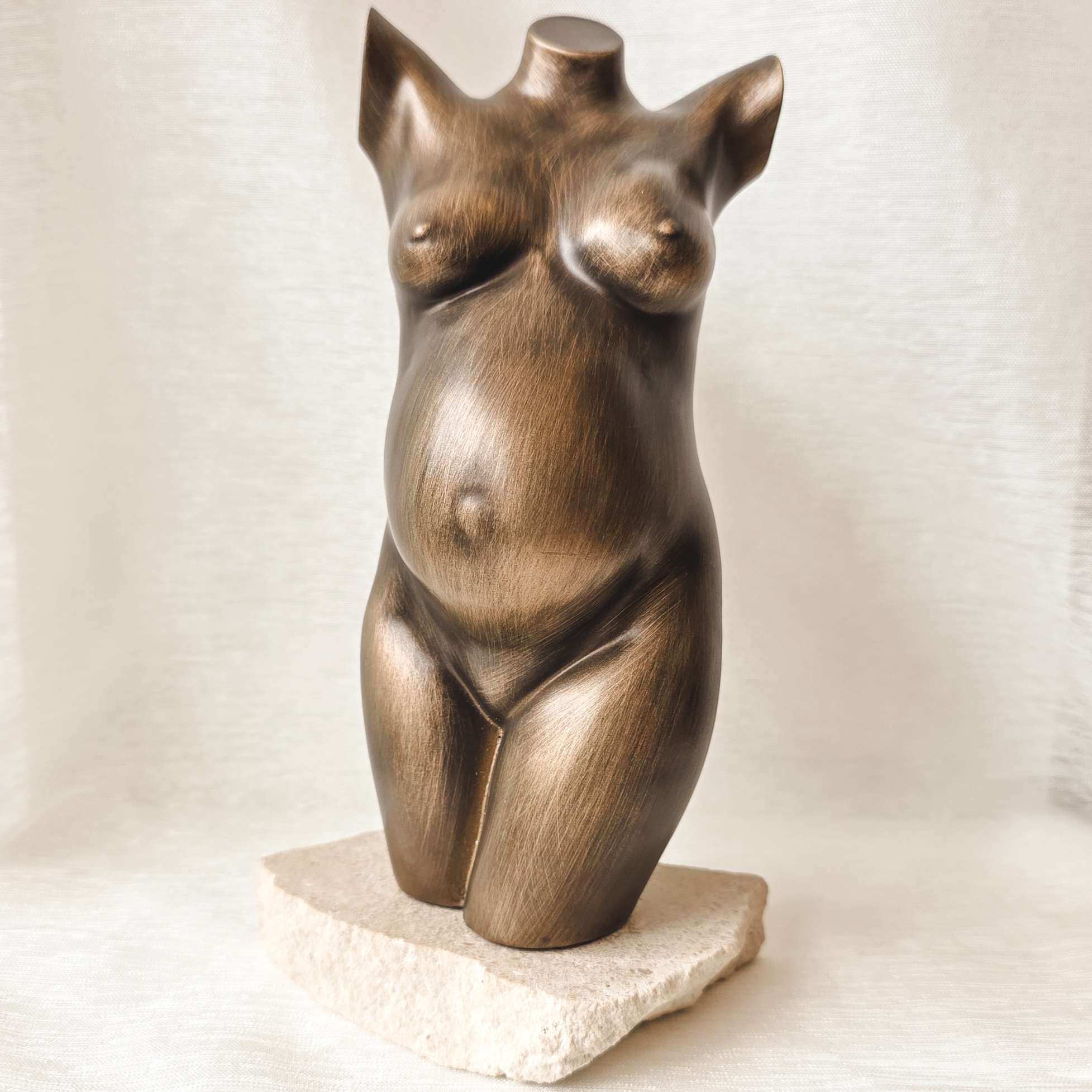 Goud Zwangerschapsbeeld - The Baby Conceptstore